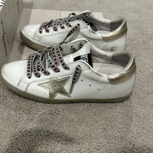 Size 38 golden goose super star classic